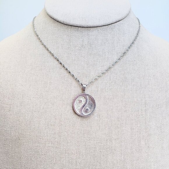 VTG Sterling Silver 925 Yin Yang Circle Pendant Necklace Size 18" Adjustable - Picture 1 of 14